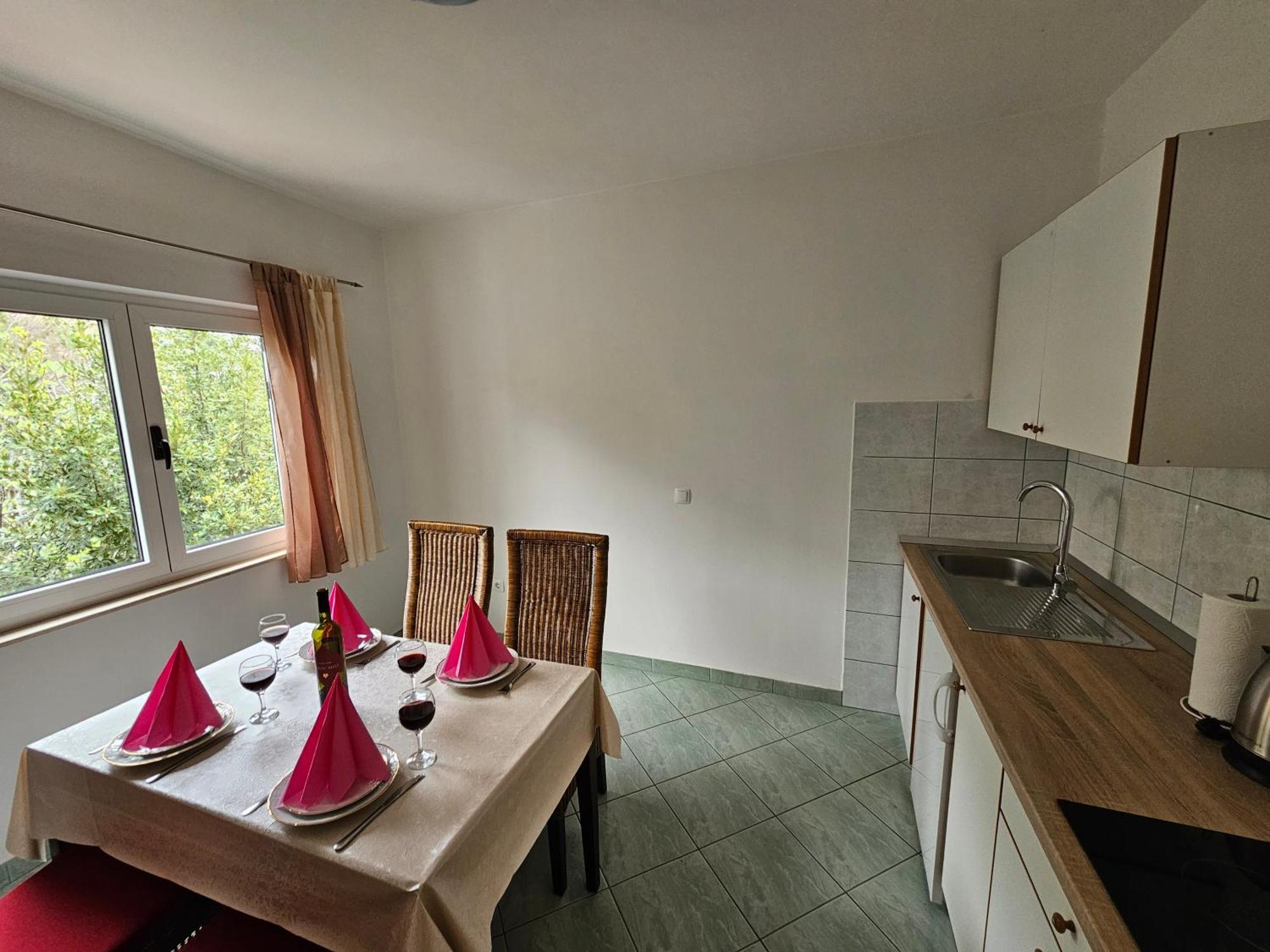 Apartments Kovac Makarska Chambre photo
