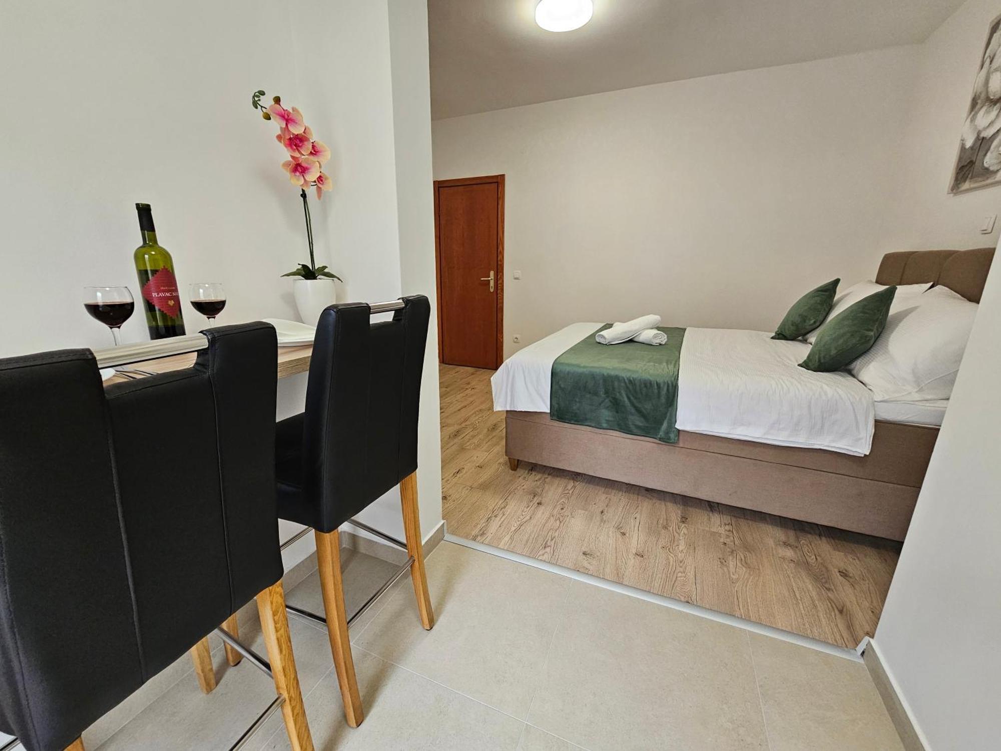 Apartments Kovac Makarska Extérieur photo