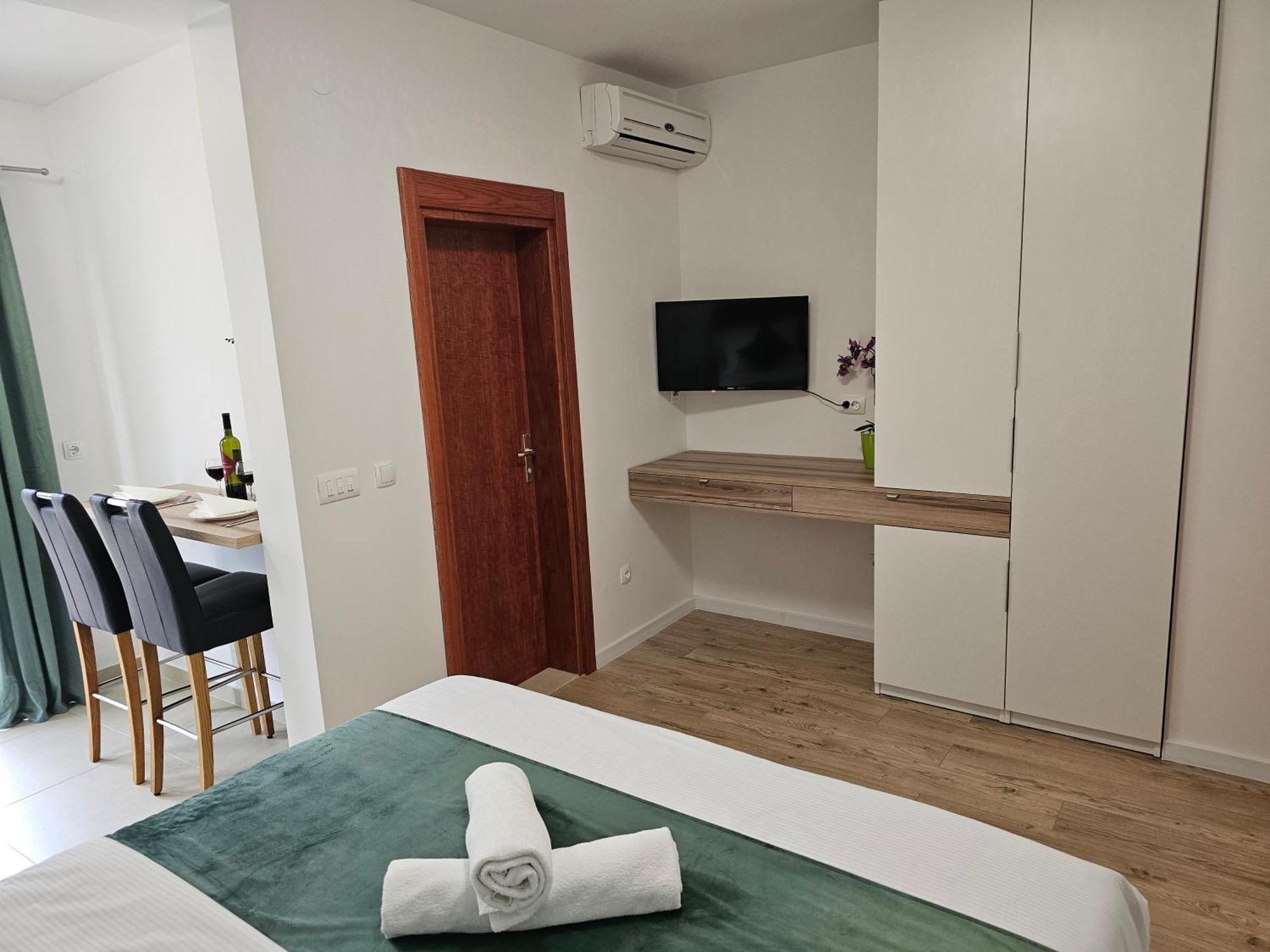 Apartments Kovac Makarska Extérieur photo